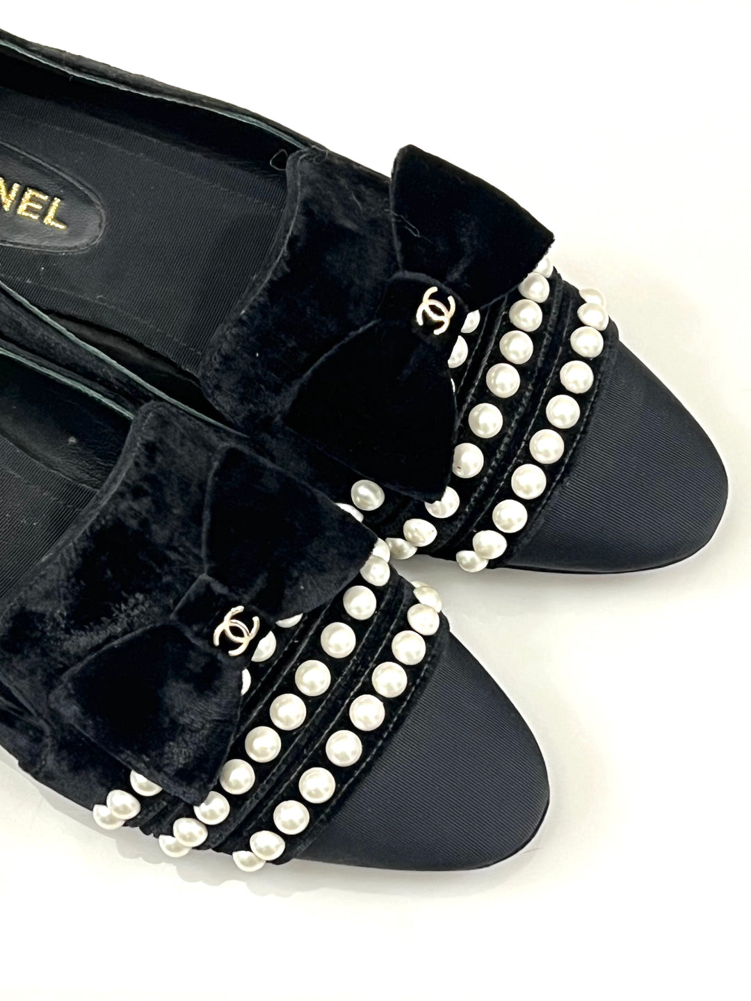CHANEL VELVET GROSGRAIN PEARLS MOCCASIN LOAFERS