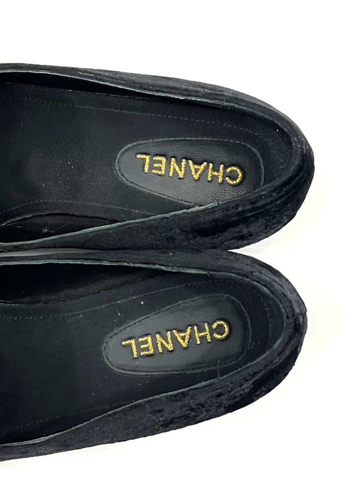 CHANEL VELVET GROSGRAIN PEARLS MOCCASIN LOAFERS