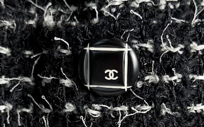 CHANEL CC 2003 CRUISE COLLECTION TWEED BLAZER – LIMITED EDITION