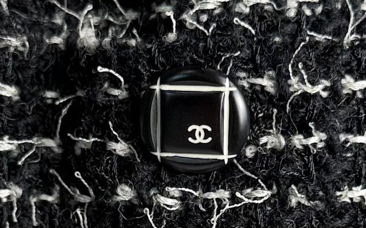 CHANEL CC 2003 CRUISE COLLECTION TWEED BLAZER – LIMITED EDITION