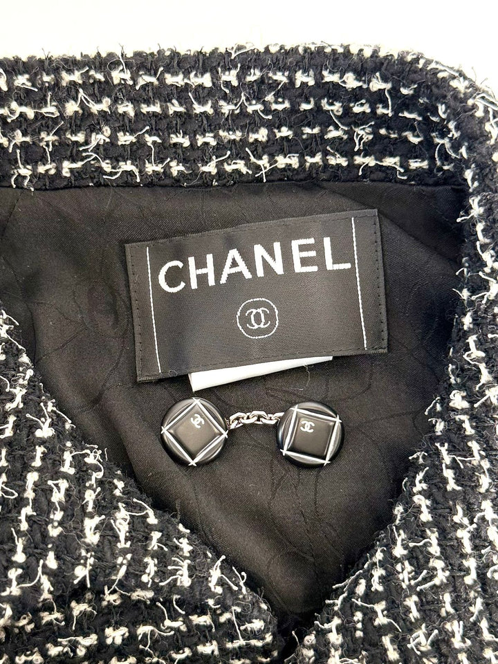 CHANEL CC 2003 CRUISE COLLECTION TWEED BLAZER – LIMITED EDITION
