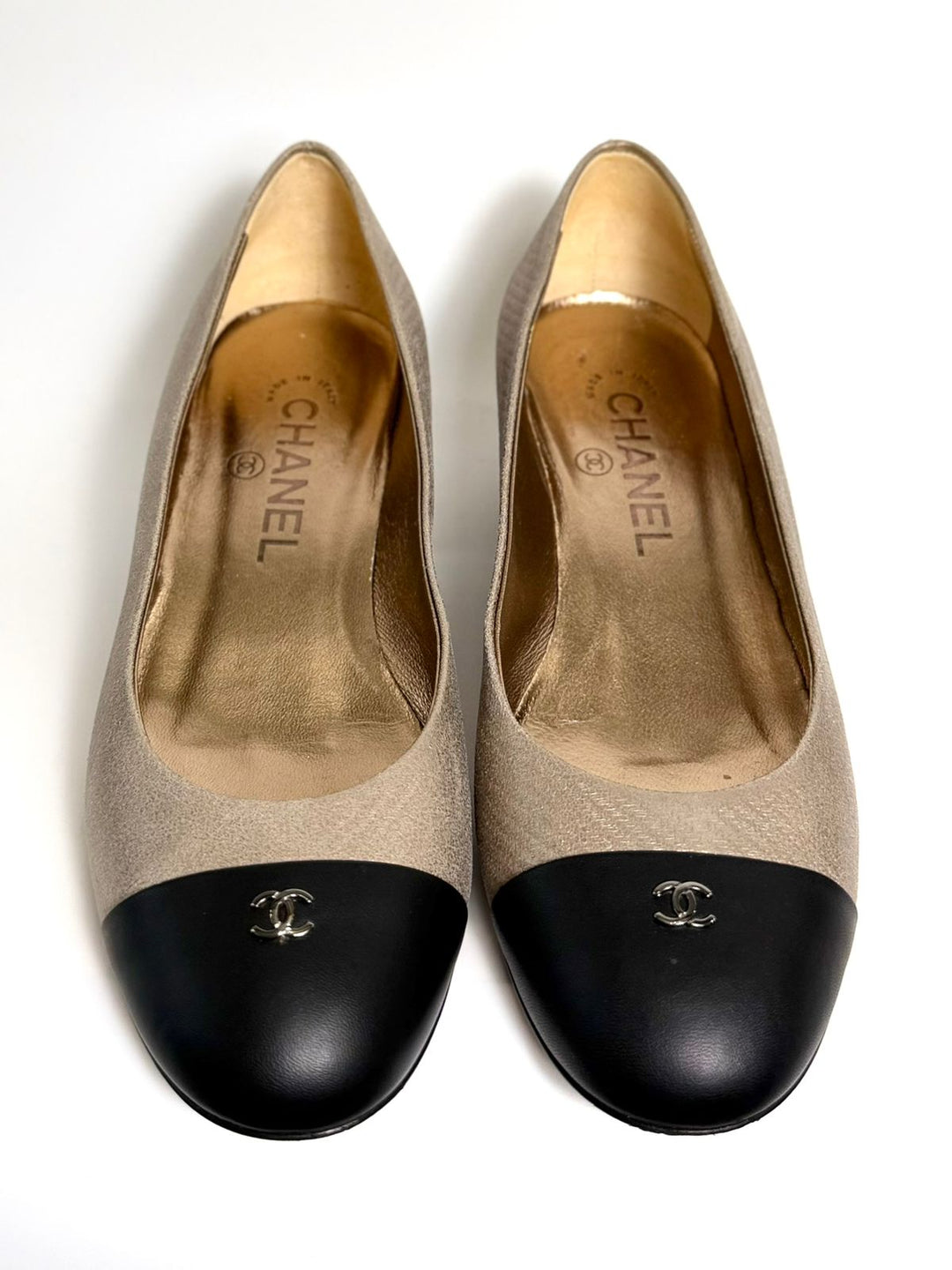 CHANEL 2016 INTERLOCKING CC LOGO BALLET FLATS