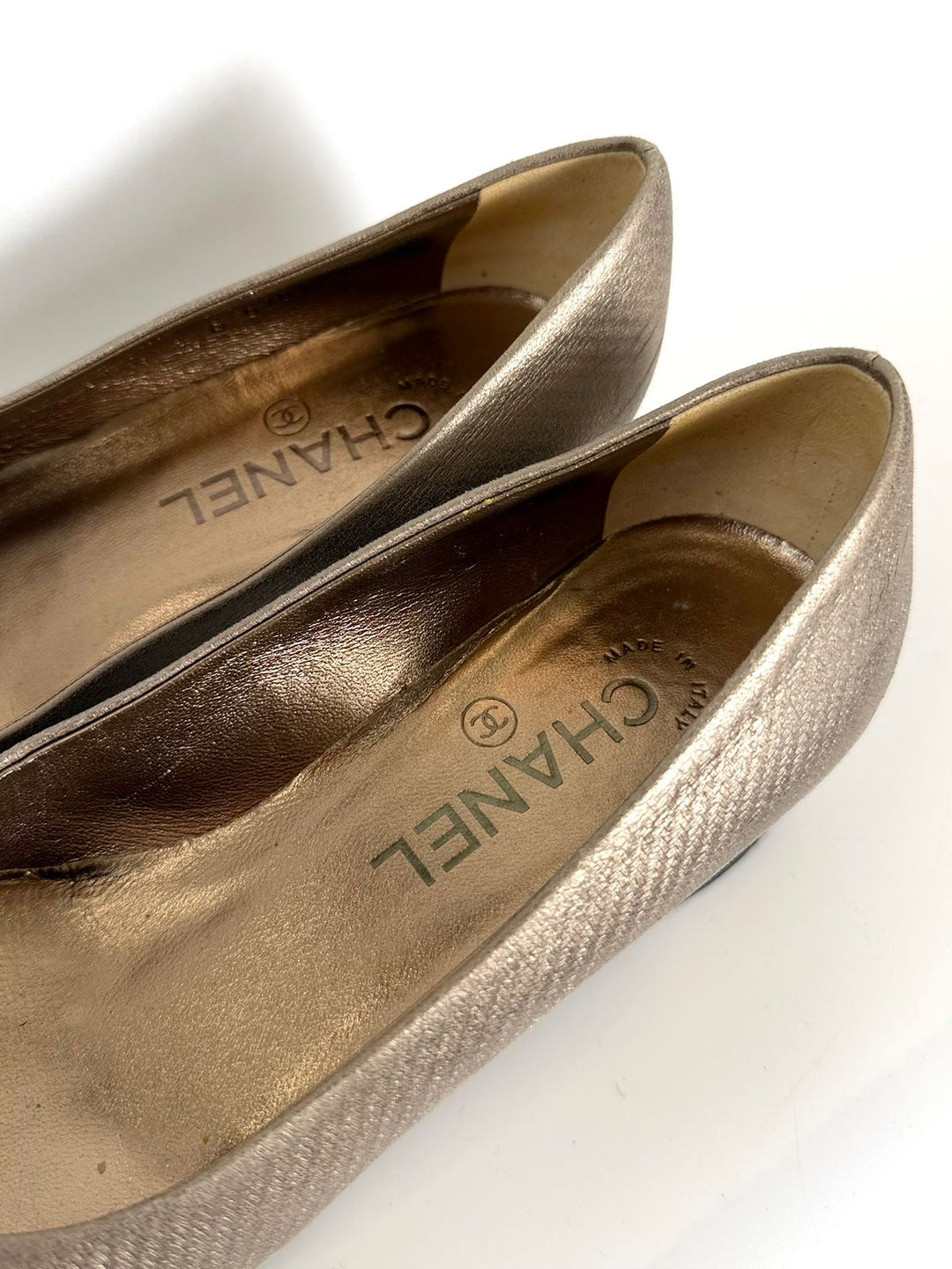 CHANEL 2016 INTERLOCKING CC LOGO BALLET FLATS