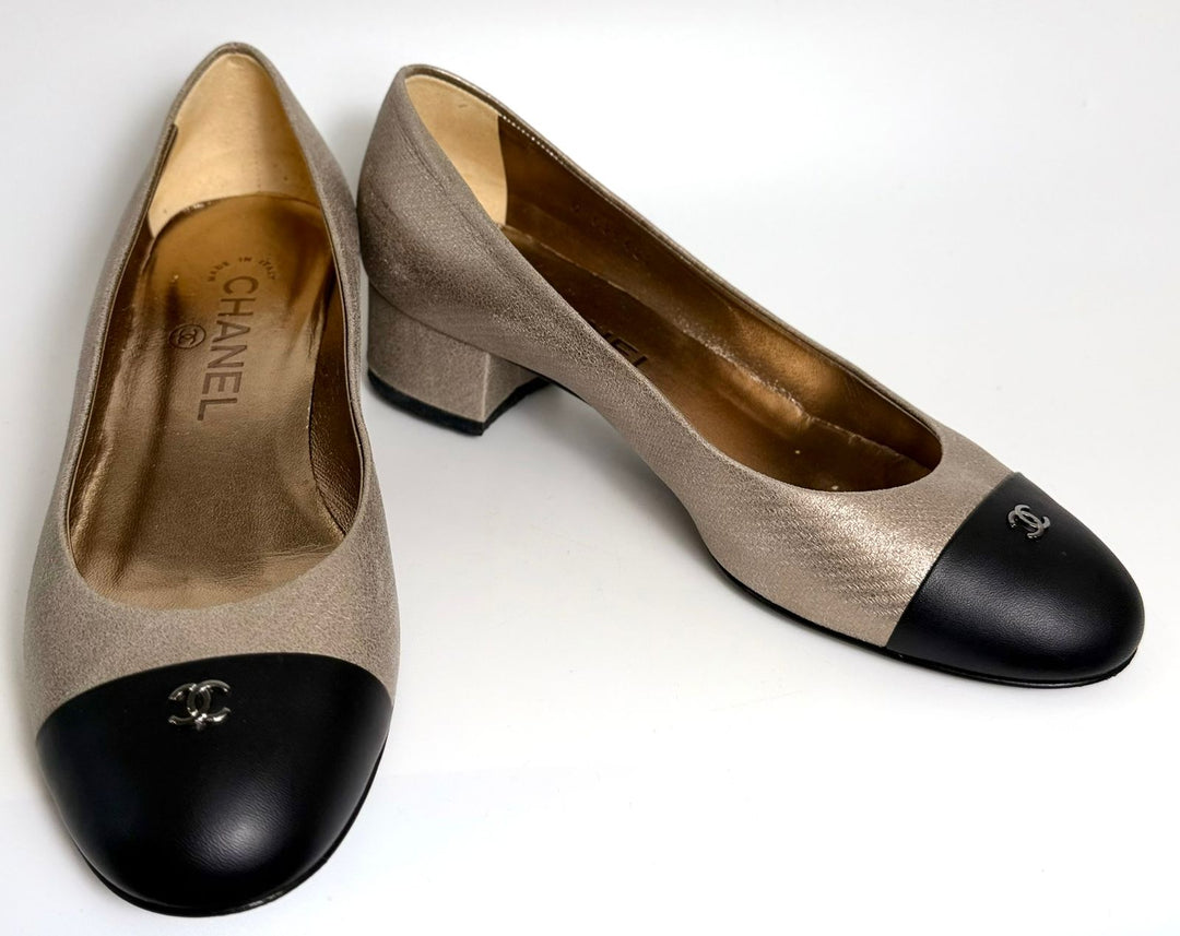 CHANEL 2016 INTERLOCKING CC LOGO BALLET FLATS
