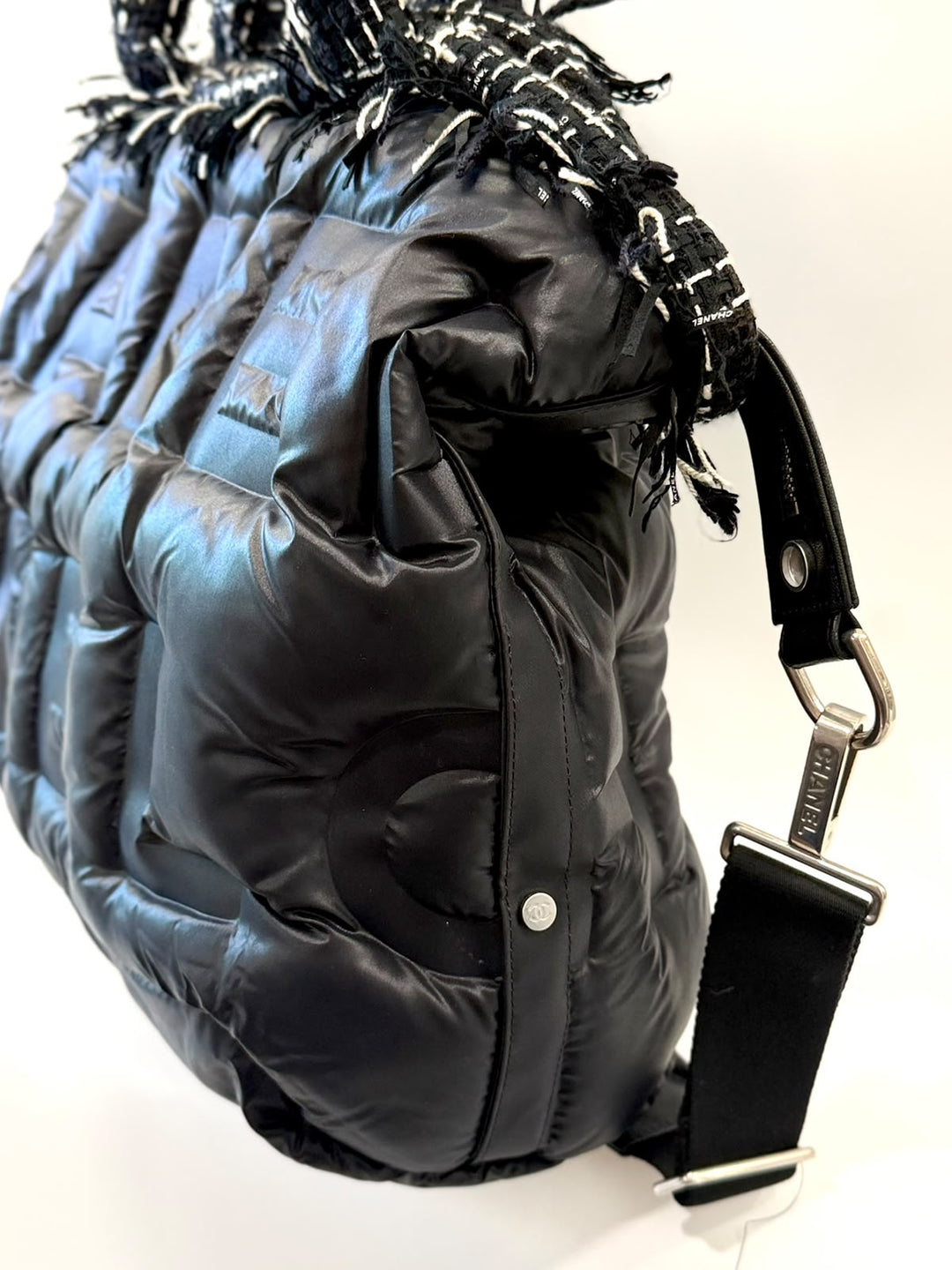 CHANEL 2019 LARGE TWEED DOUDOUNE BOWLING BAG