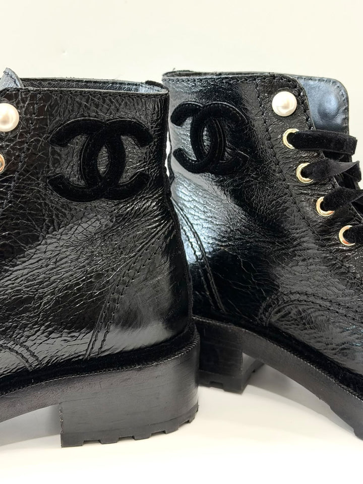 CHANEL SHINY CALFSKIN LEATHER PEARL ACCENT COMBAT BOOTS