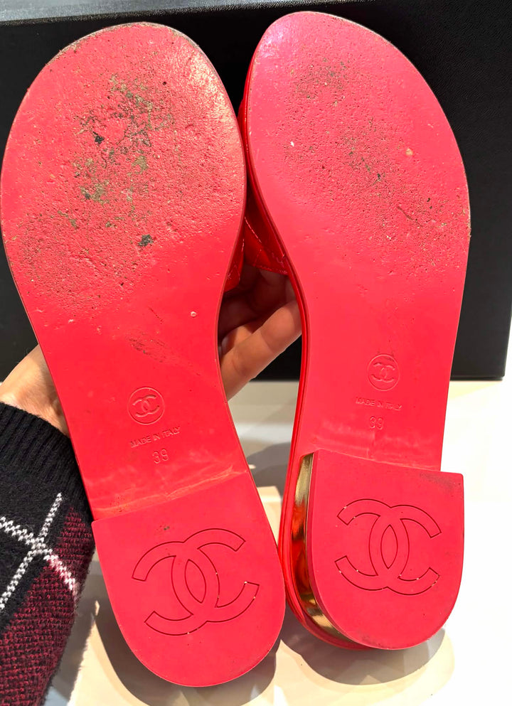 CHANEL INTERLOCKING CC LOGO LAMBSKIN LEATHER MULES
