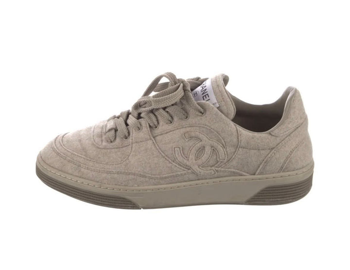 CHANEL 2024 INTERLOCKING CC LOGO  FELT SNEAKERS