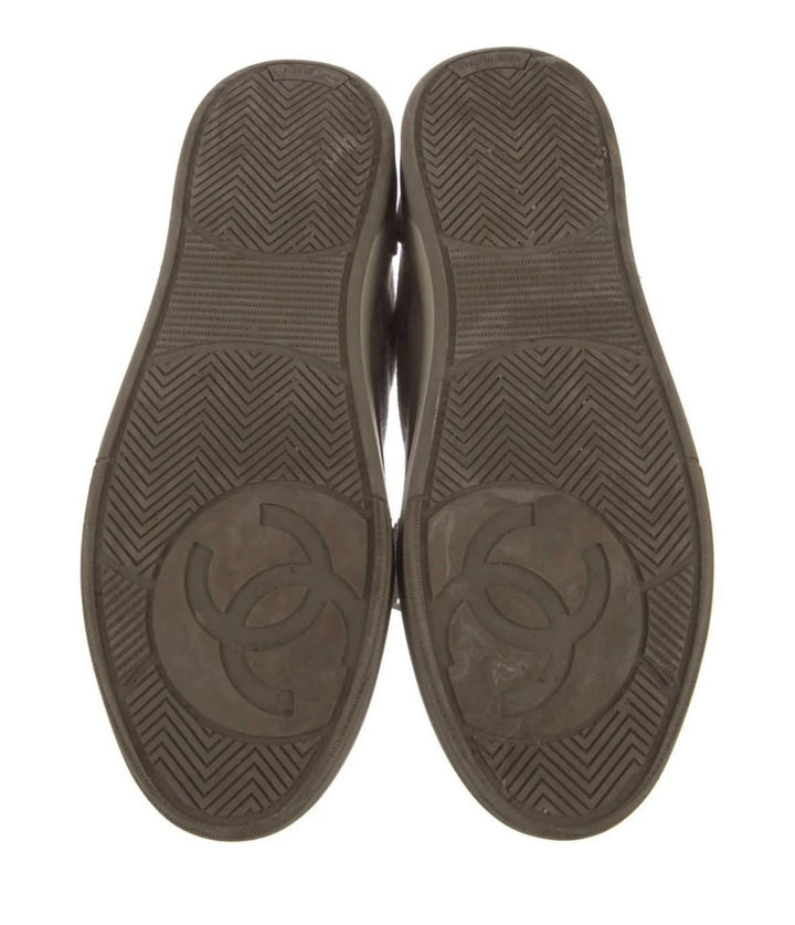 CHANEL 2024 INTERLOCKING CC LOGO  FELT SNEAKERS