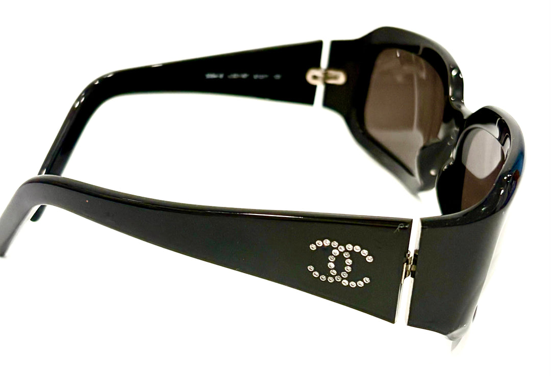 CHANEL 5064-B VINTAGE RECTANGLE FRAME SUNGLASSES
