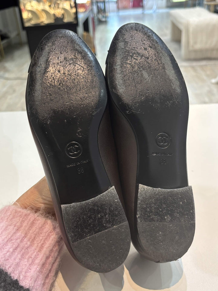 CHANEL BALLERINA CC CAP TOE FLATS