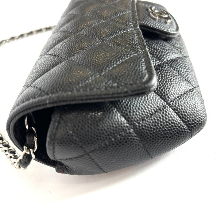 CHANEL QUILTED CAVIAR LEATHER GLASSES CHAIN CASE