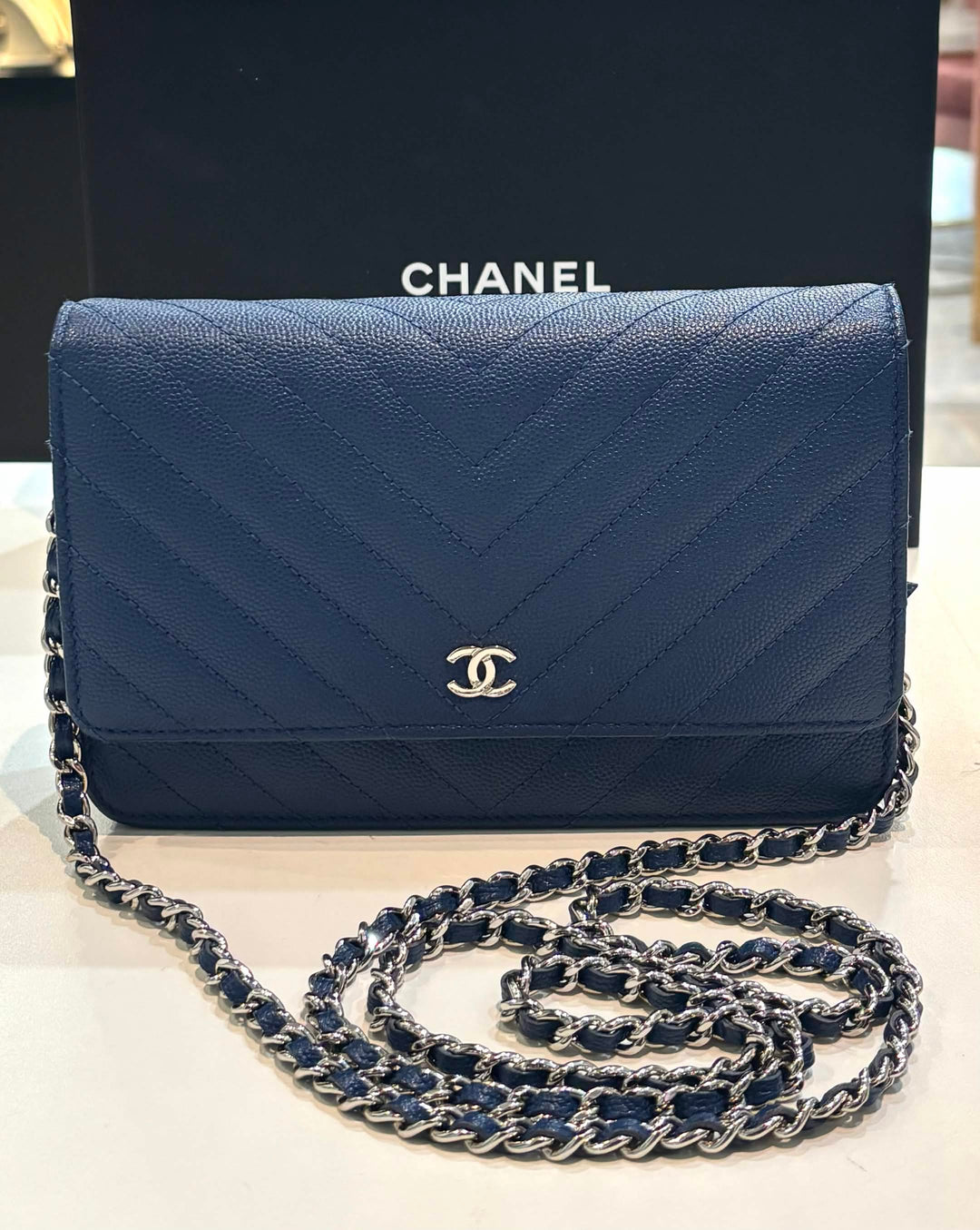 CHANEL CAVIAR CHEVRON QUILTED WALLET ON CHAIN