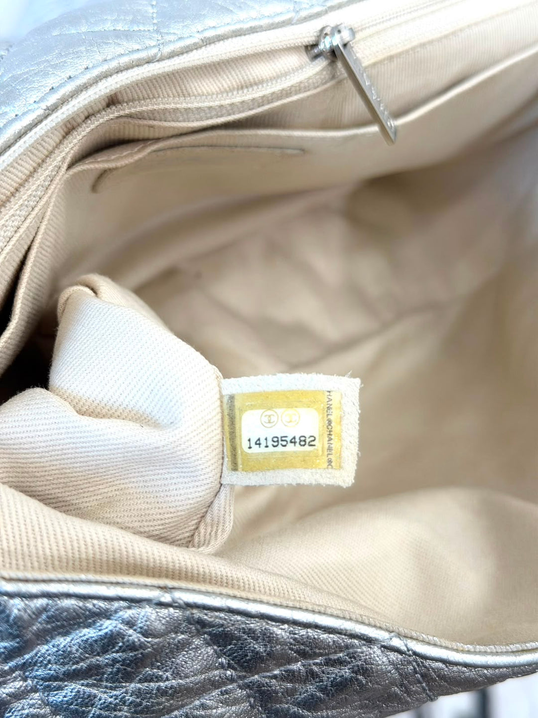 CHANEL CRINKLED METALLIC CALFSKIN QUILTED "ON THE ROCKS" MEDIUM FLAP BAG