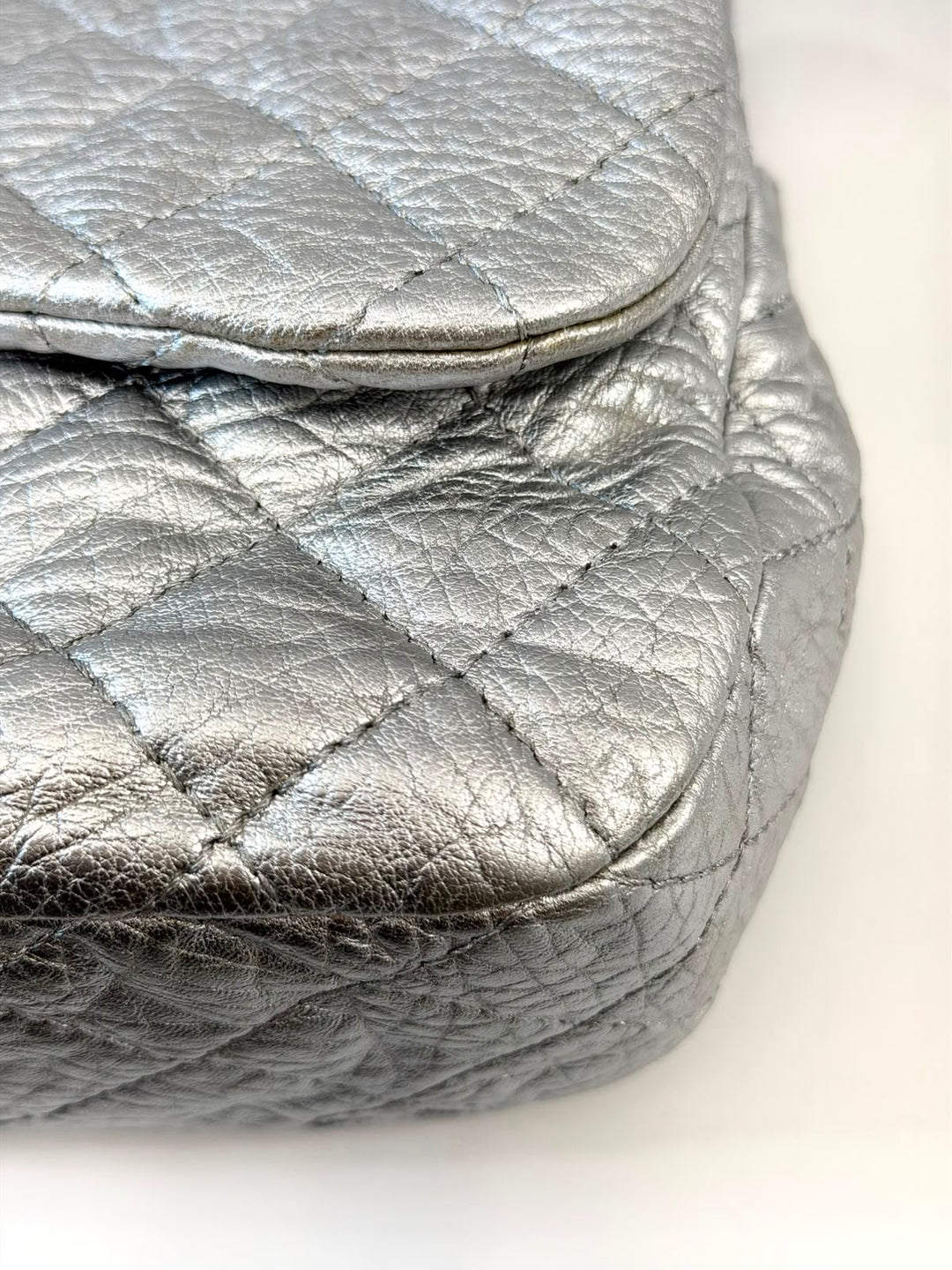 CHANEL CRINKLED METALLIC CALFSKIN QUILTED "ON THE ROCKS" MEDIUM FLAP BAG