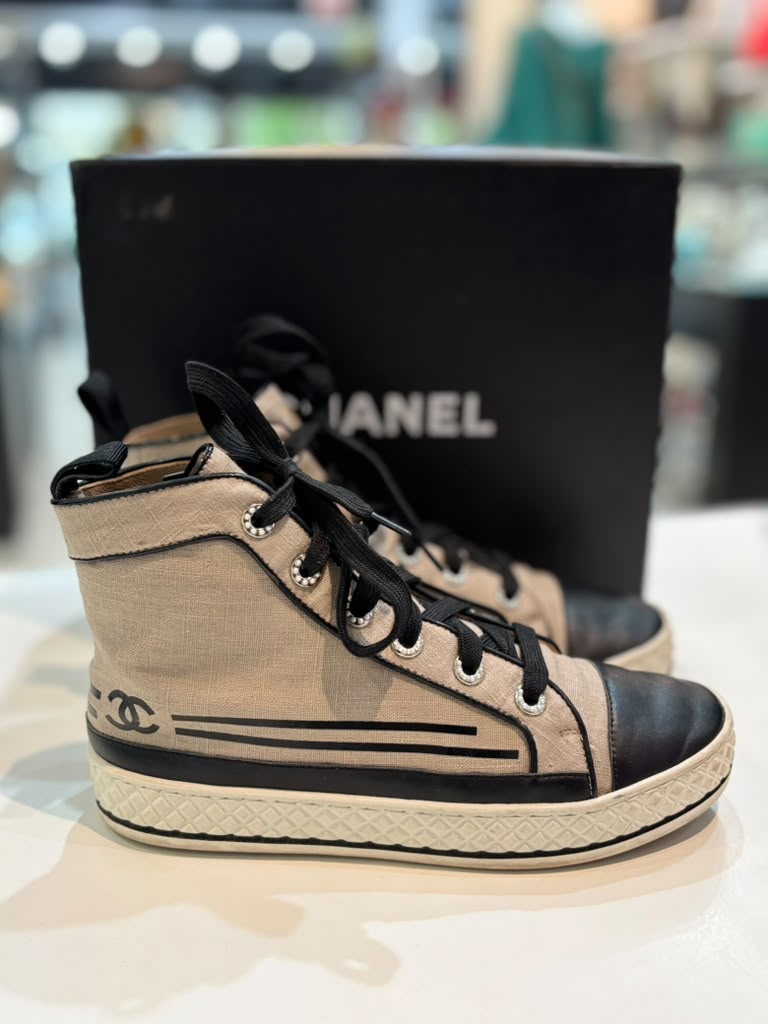 CHANEL CC CAP-TOE JUTE &amp; CALFSKIN LEATHER HIGH-TOP SNEAKERS