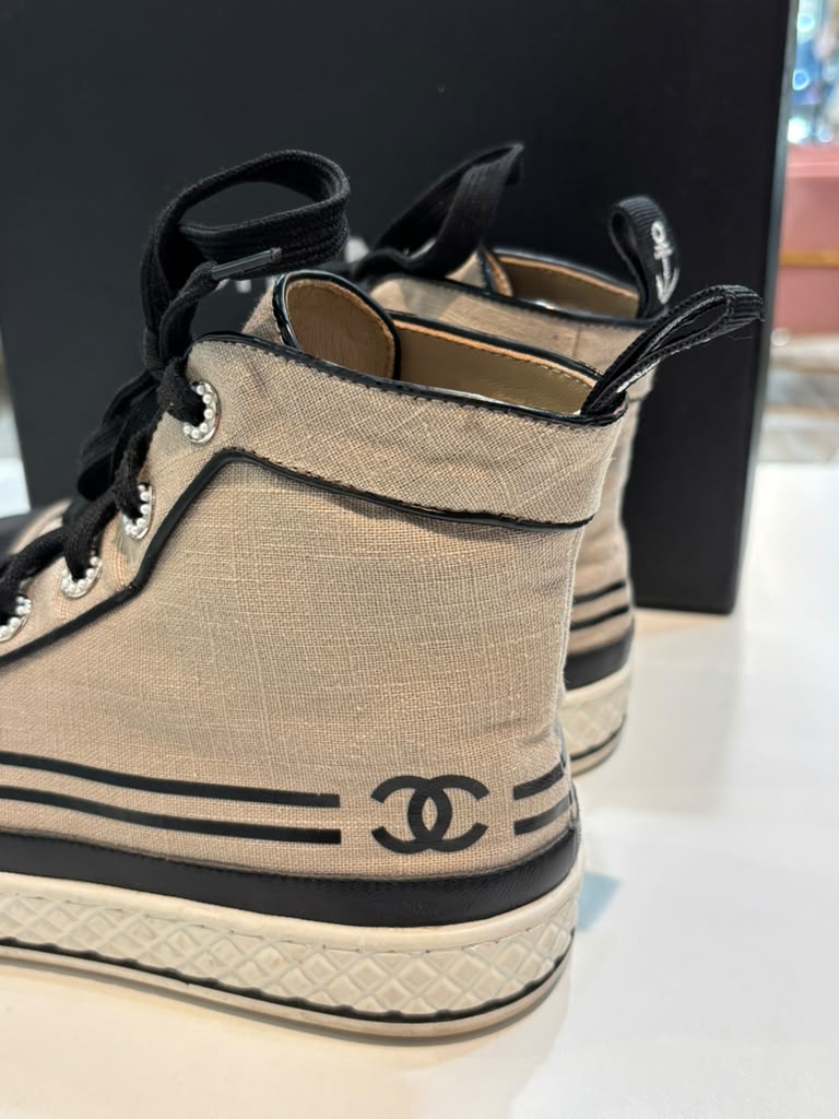 CHANEL CC CAP-TOE JUTE &amp; CALFSKIN LEATHER HIGH-TOP SNEAKERS