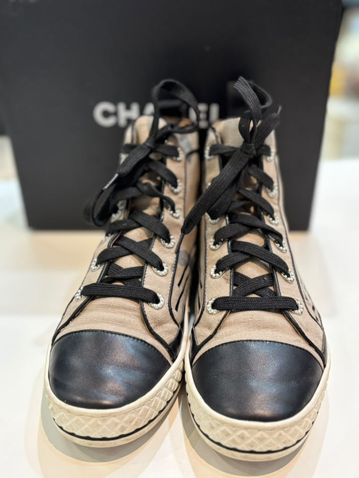 CHANEL CC CAP-TOE JUTE &amp; CALFSKIN LEATHER HIGH-TOP SNEAKERS