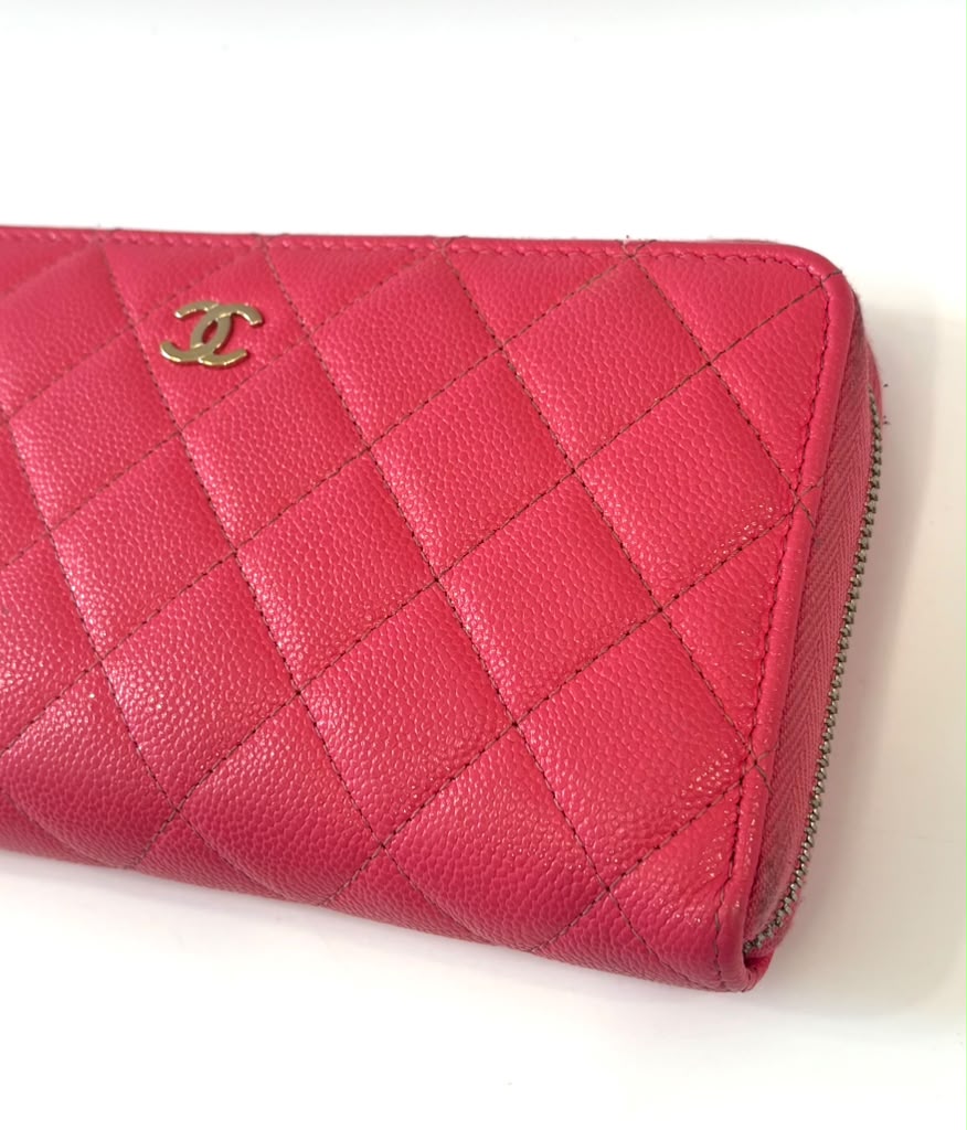 CHANEL CAVIAR QUILTED LARGE GUSSET ZIP AROUND WALLET