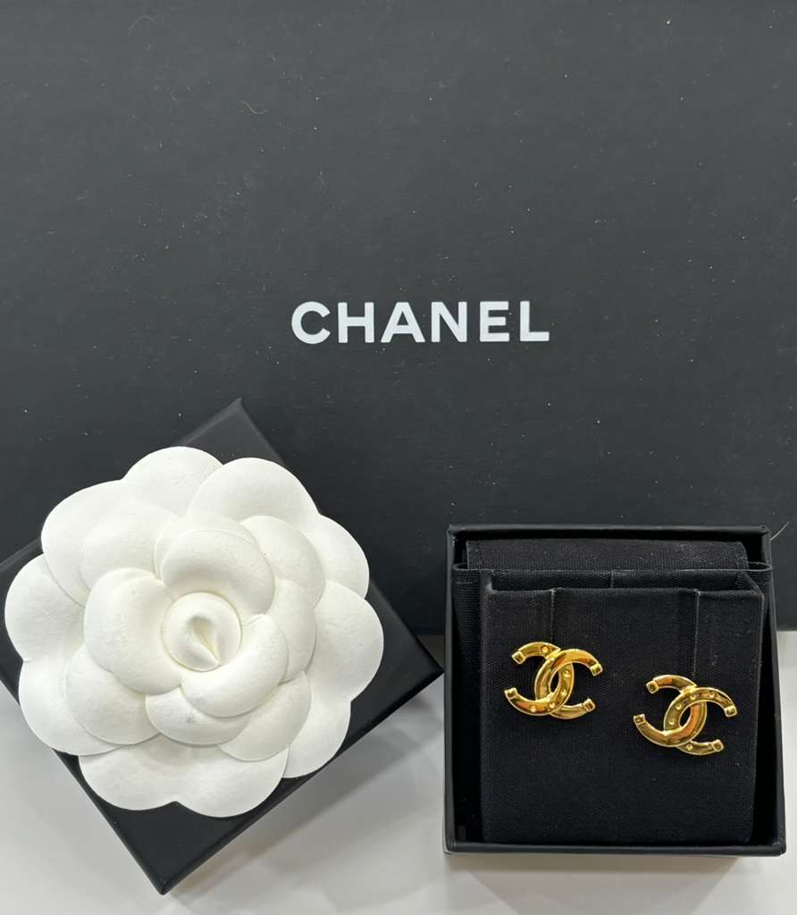 CHANEL CC EARRINGS