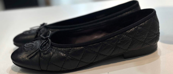 CHANEL CC QUILTED BOW BALLET FLATS