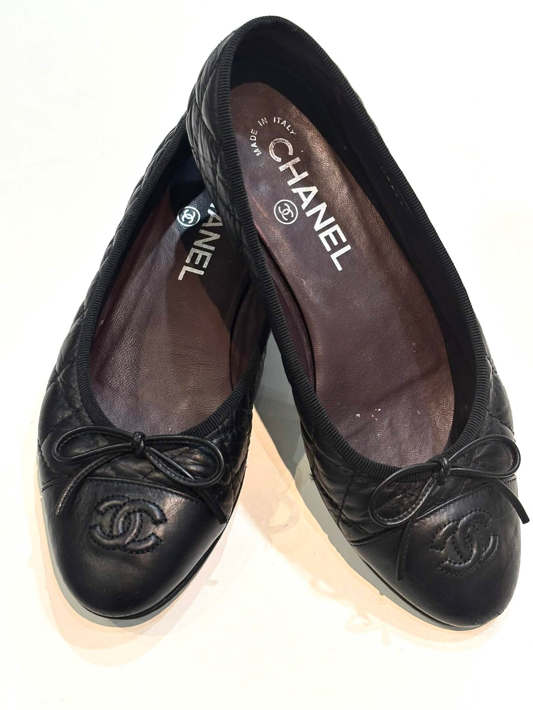 CHANEL CC QUILTED BOW BALLET FLATS