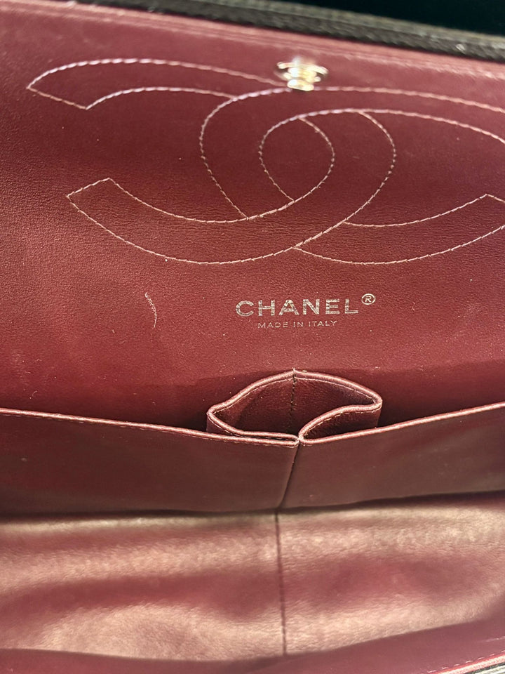 CHANEL CLASSIC CAVIAR QUILTED JUMBO DOUBLE FLAP BAG