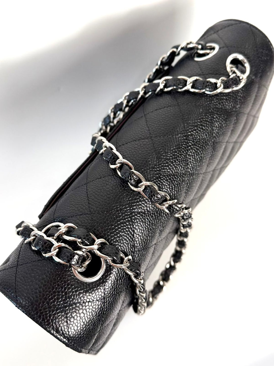 CHANEL CLASSIC  CAVIAR QUILTED DOUBLE FLAP MEDIUM BAG