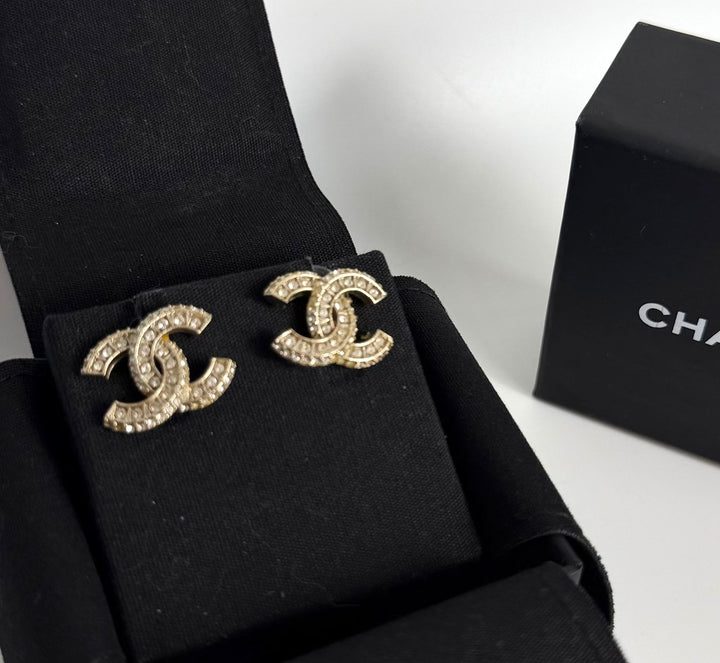 CHANEL TIMELESS CC STRASS RESIN CRYSTAL EARRINGS