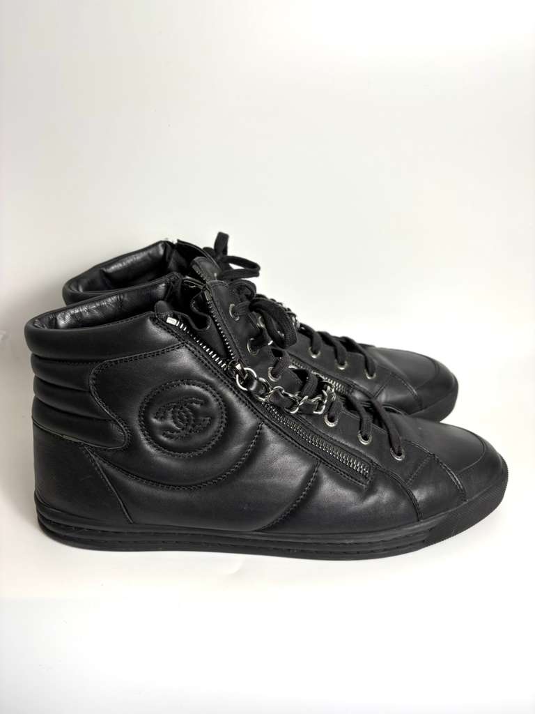 CHANEL COCO MARK CALFSKIN CHAIN ACCENT HIGH-TOP MEN&