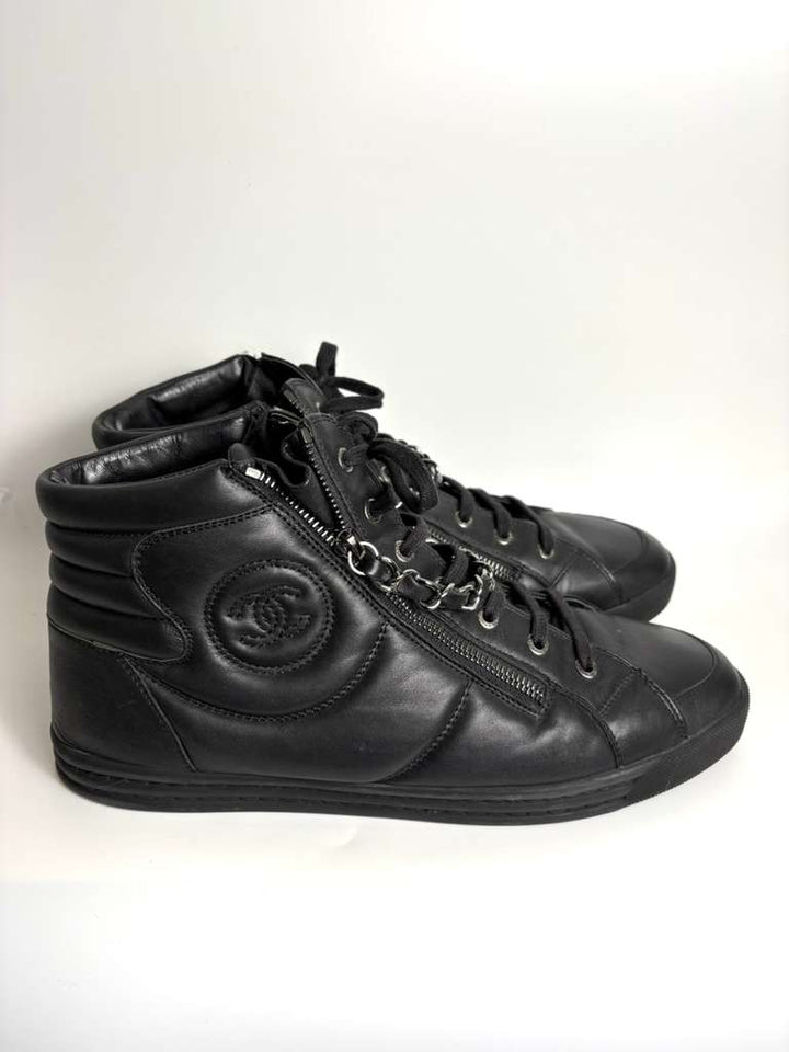 CHANEL COCO MARK CALFSKIN CHAIN ACCENT HIGH-TOP MEN&