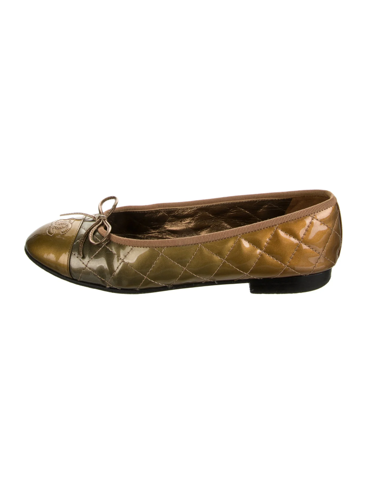CHANEL GOLD QUILTED CC LOGO BALLET FLATS