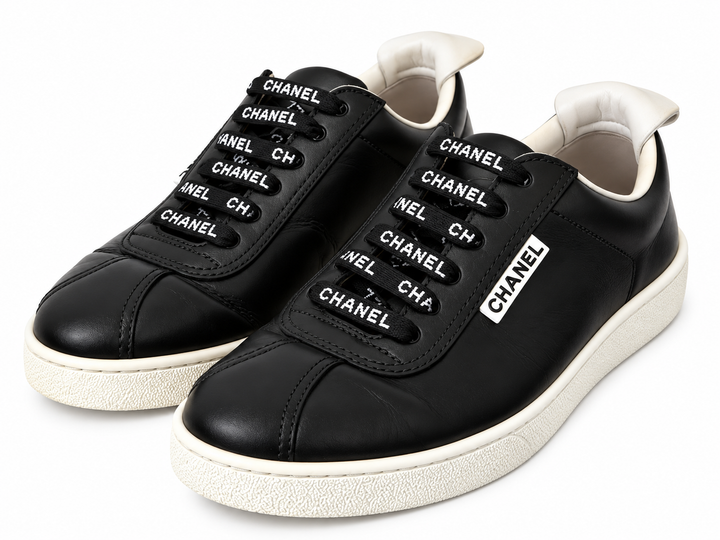 CHANEL INTERLOCKING CC LOGO LEATHER SNEAKERS