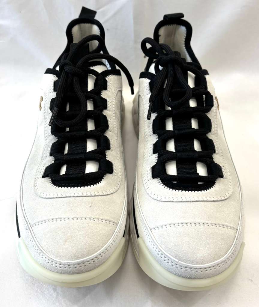 CHANEL INTERLOCKING CC LOGO LEATHER SNEAKERS