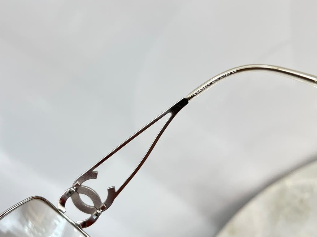 CHANEL CC LOGO CRYSTAL SHIELD SUNGLASSES