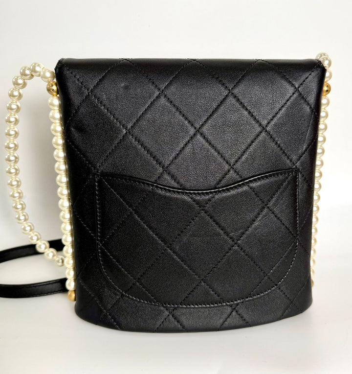 CHANEL QUILTED CALFSKIN ABOUT PEARLS HOBO CROSSBODY BAG
