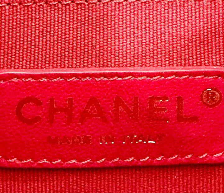 CHANEL QUILTED CALFSKIN ABOUT PEARLS HOBO CROSSBODY BAG