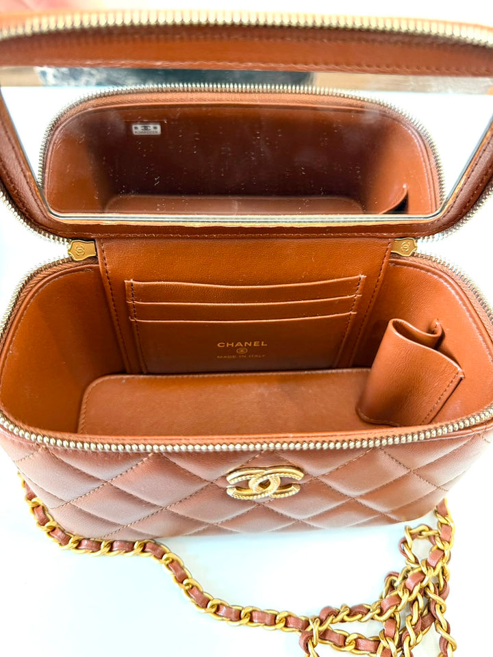 CHANEL LAMBSKIN QUILTED SMALL TOP-HANDLE CHAIN VANITY BAG