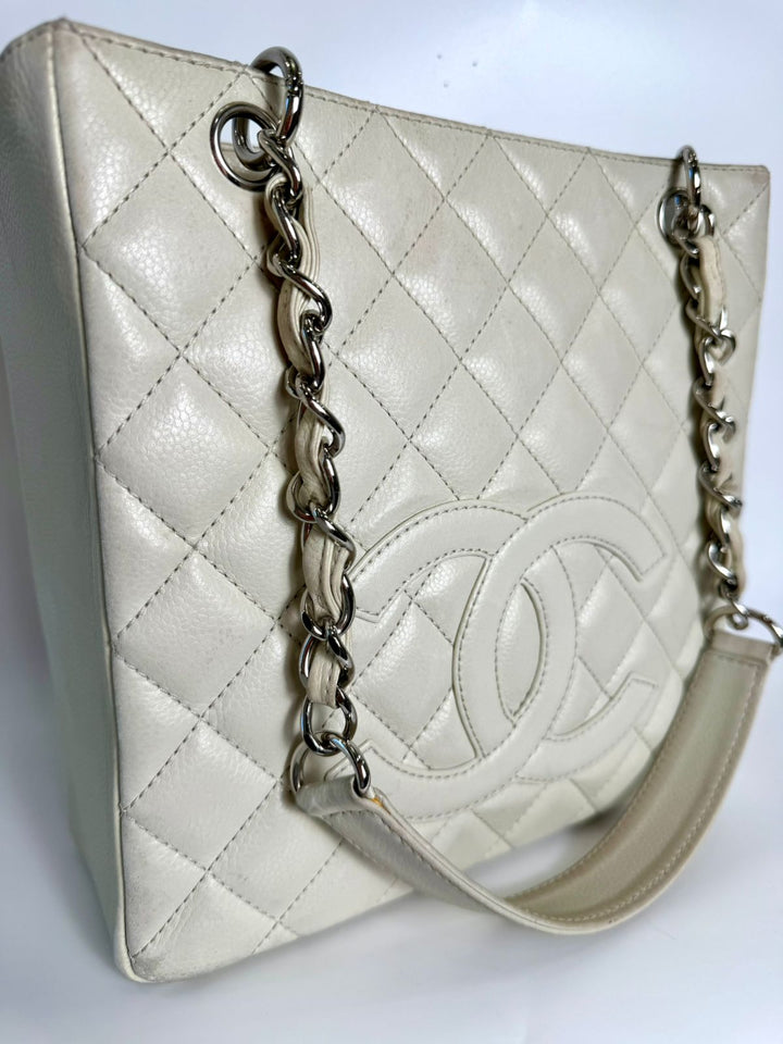CHANEL COCO MARK QUILTED LAMBSKIN CHAIN TOTE BAG