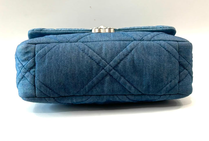 CHANEL 19 QUILTED DENIM MEDIUM FLAP SHOULDER BAG