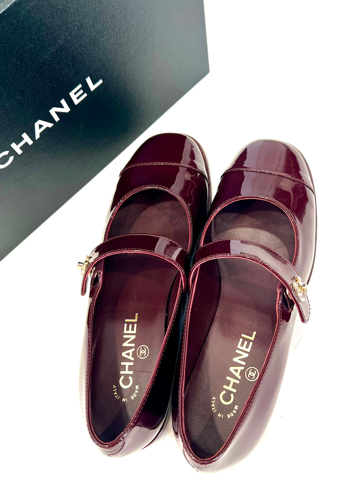 CHANEL CC PATENT CALF LEATHER  MARY JANE FLATS