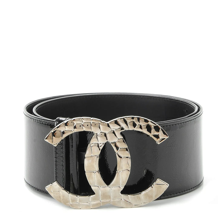 CHANEL PATENT LEATHER CC BELT