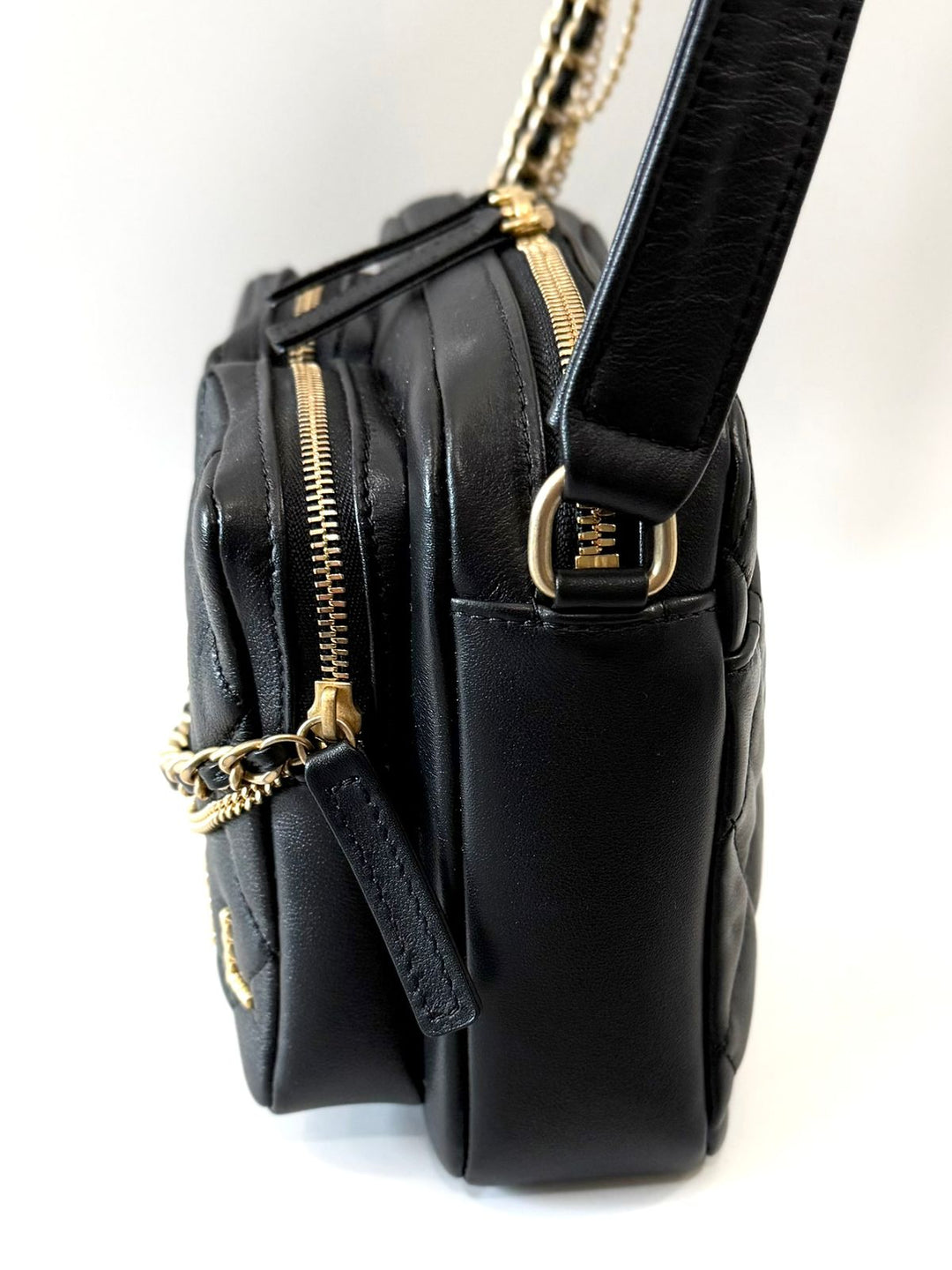 CHANEL QUILTED CALFSKIN DOUBLE POCKET LARGE CAMERA BAG