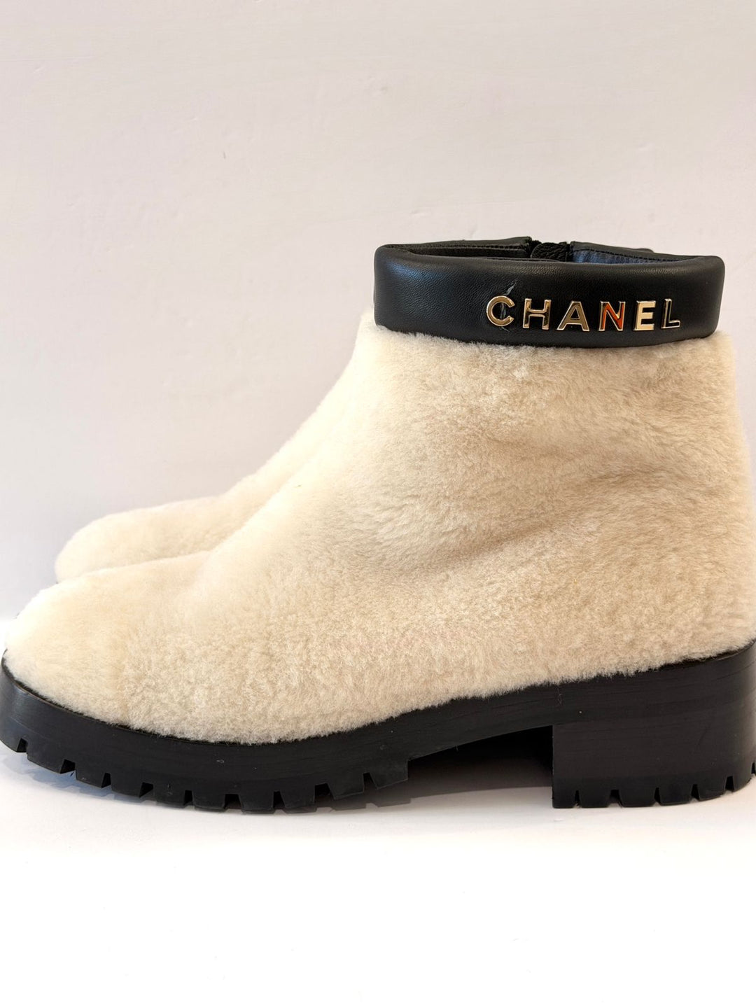 CHANEL SHEARLING LAMBSKIN CC LOGO ANKLE WINTER BOOTS