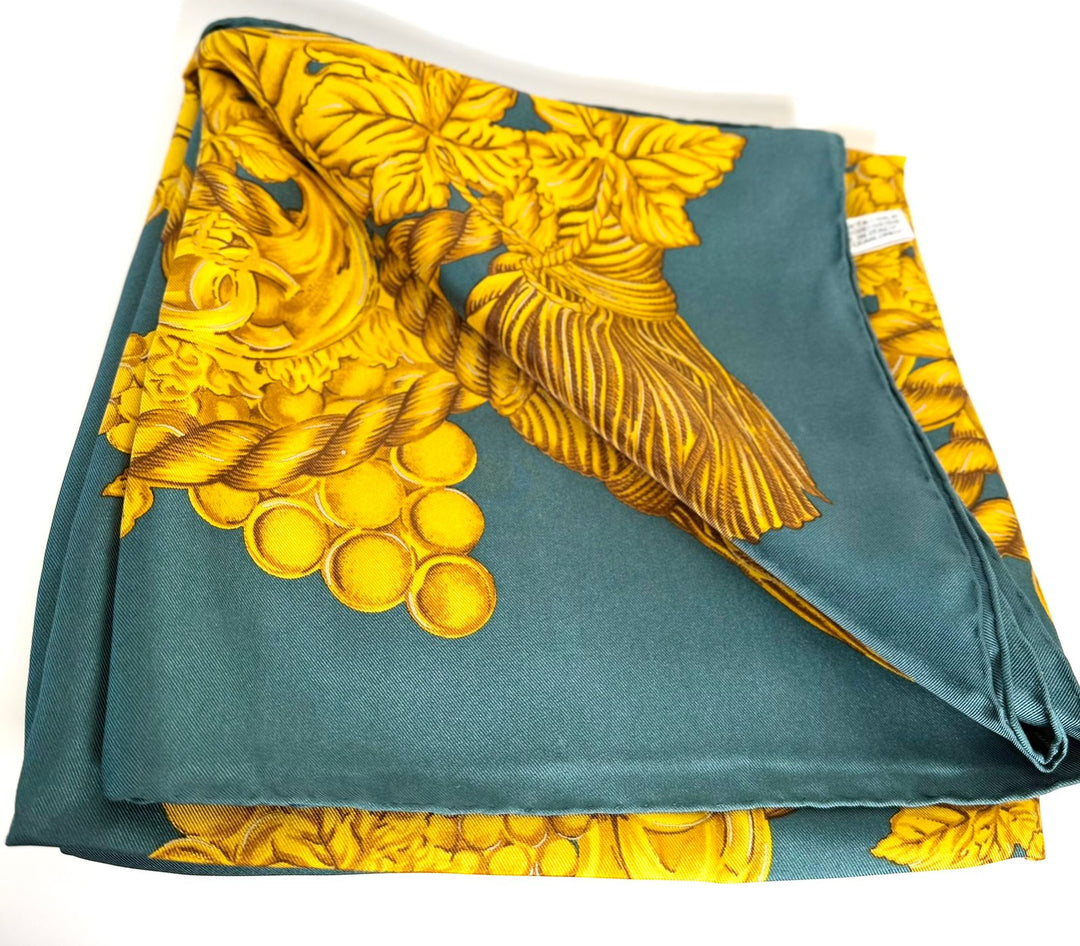 CHANEL GREEN FOLIAGE SILK SCARF