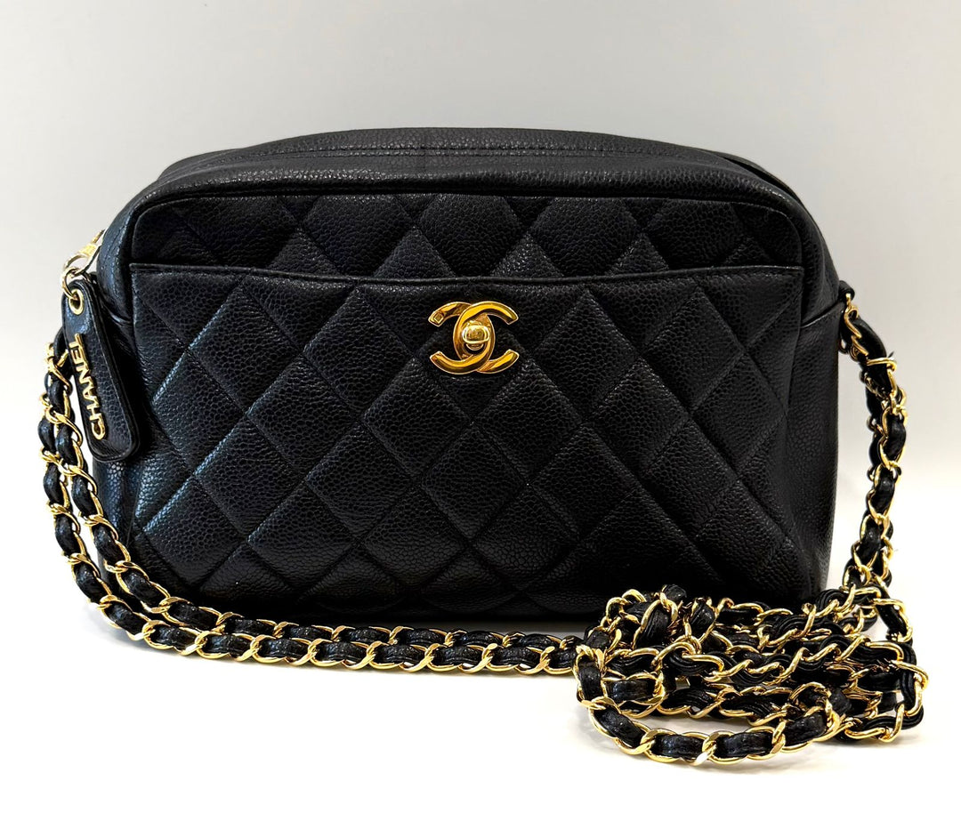 CHANEL QUILTED CAVIAR LEATHER VINTAGE CAMERA BAG