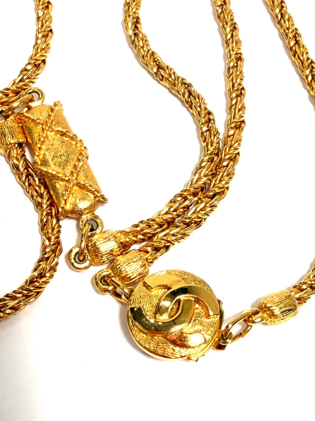 CHANEL VINTAGE GOLD PLATED NECKLACE