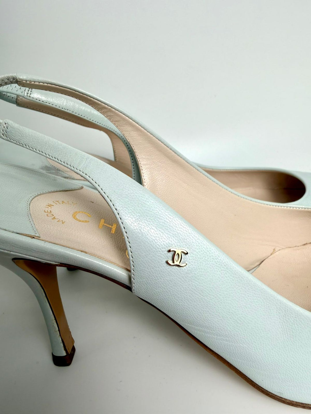 CHANEL VINTAGE LAMBSKIN LEATHER SLINGBACK PUMPS