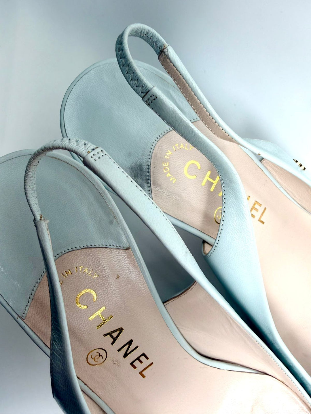 CHANEL VINTAGE LAMBSKIN LEATHER SLINGBACK PUMPS