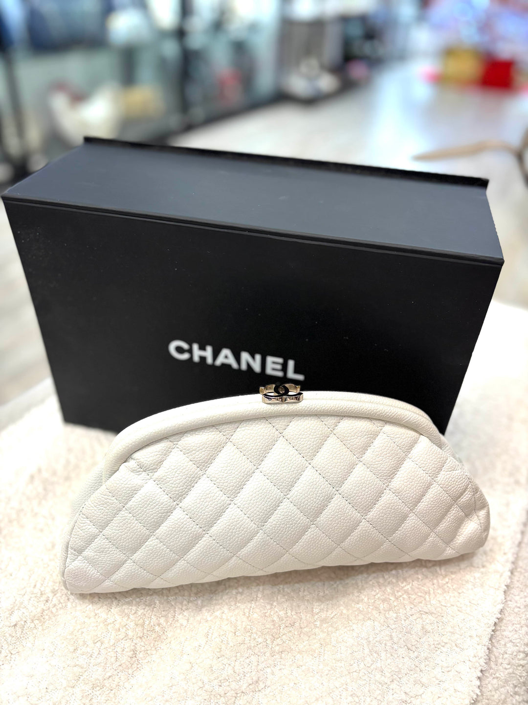 CHANEL CAVIAR QUILTED TIMELESS CLUTCH BAG